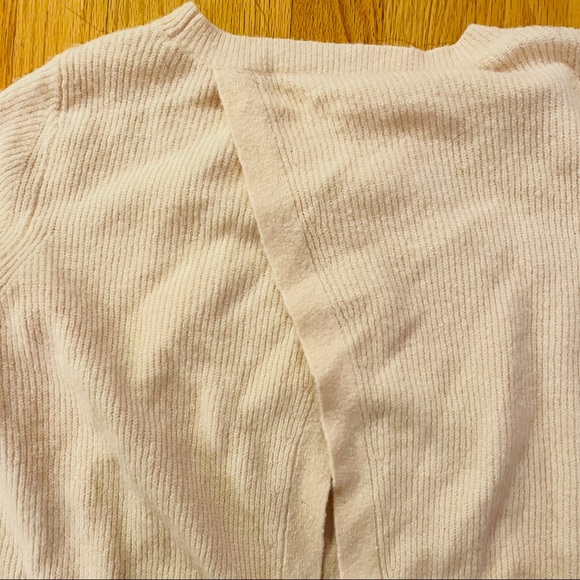 Abercrombie & Fitch Split-Back Sweater- size Small - Picture 4 of 6
